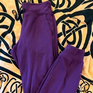 Lululemon joggers size 2
